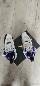 Predam tenisky Nike JUMPMAN TWO TREY (GS) 37.5 - 4