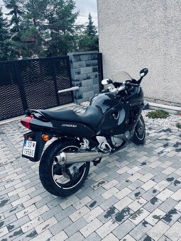 Suzuki GSX 750 F - 4