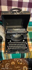 Písací stroj Mercedes - 4