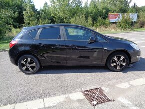 Opel Astra 1.4 ecoFLEX Essentia - 4