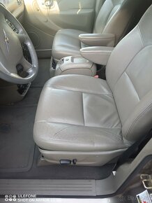 Chrysler Grand Voyager - 4