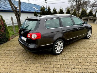 Volkswagen Passat 2.0 TDi DSG HIGHLINE - 4