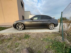 BMW E90 320d - 4