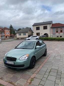 Hyundai accent - 4