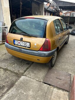 Renault clio 1.9 - 4