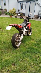 Aprilia SXV 550 - 4