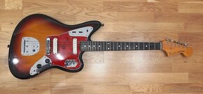 Fender Jaguar - 4