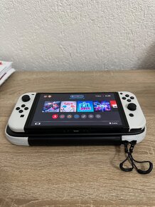 Nintendo Switch OLED - 64GB - 4