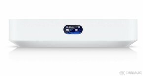 Ubiquiti UniFi Cloud Gateway Ultra - 4