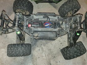 traxxas x maxx Xmaxx - 4