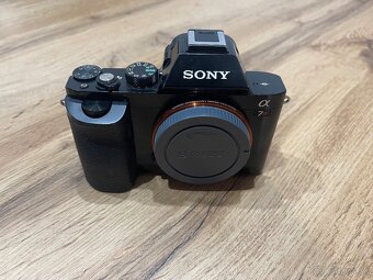 SONY A7R FULL FRAME - 4