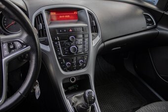 Opel Astra j šport Tourer 17cdti - 4