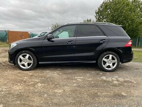 Mercedes-Benz ML350 - 4