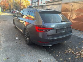 Škoda Superb Combi 2.0 TDI SCR Sportline 4x4 DSG - 4