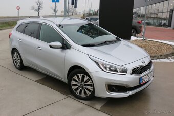 Kia Cee´d SW 1.6 CRDi VGT Platinum A/T - 4