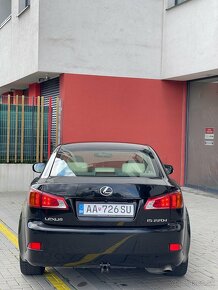 Lexus is 220d - 4