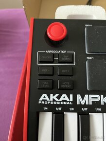 AKAI MPK mini - 4