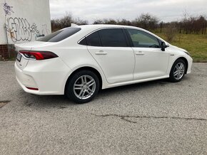 Toyota Corolla 1,8 Hybrid - 4