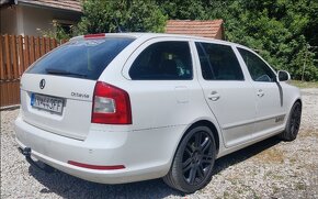 Skoda Octavia 2RS 2.0Tdi - 4