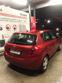 KIA Ceed - 4