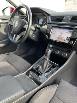 Predám Škoda Superb 3 combi 1,6tdi ročník 2016 Dsg - 4