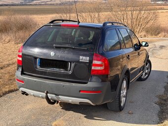 Škoda octavia 2 scout 4x4 2.0 TDI - 4