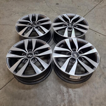 HYUNDAI disky 5x114.3 R16 6,5J ET50 - 4