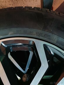 Pirelli Scorpion 225/60 r17 - 4