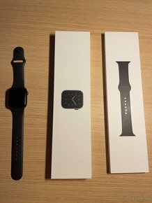 Apple Watch SE 2020 44mm - 4