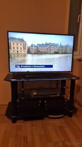 Stolík pod TV - 4