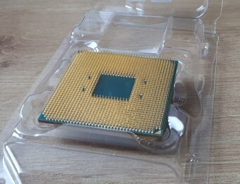 AMD Ryzen 5 3600 - 4