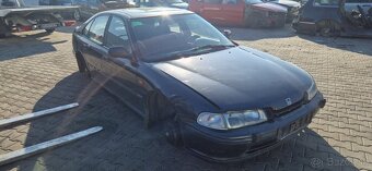 Lacno rozpredám Honda Accord 1993-1998 na náhradné diely - 4