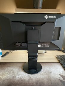 Predám monitor 24" EIZO FlexScan EV2451-BK - 4