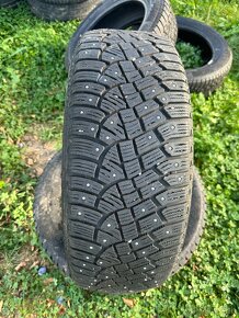 225/60r18 - 4