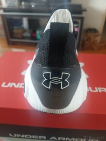 Under Armour - 4