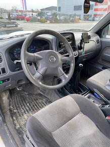 Nissan Navara d22 2,5 98kw - 4