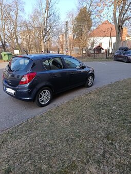 Opel corsa 1.2 63 KW, rok 2010. - 4