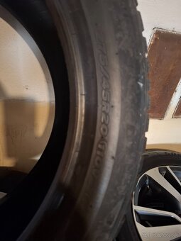 275/45 r20 - 4