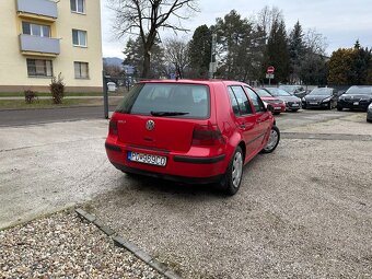 Volkswagen Golf 1,4i  55kW - 4