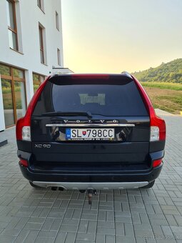 Volvo XC90 2.4 D5 7 miestne - 4