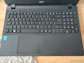 ntb Acer aspire ES1/ 4-jadrový procesor / 8gb ram /240gb ssd - 4