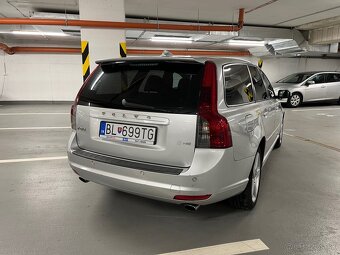 Volvo V50 D5 (2008) - 4