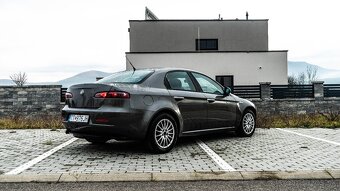 Alfa Romeo 159 1.9 JTD 88kW - 4