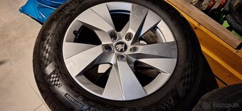 Škoda Paget 7jx17 + nové letne pneu Kumho 215/65 R17 - 4