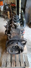 Motor zetor 7001 - 4