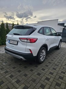 Ford Kuga 1.5tdci 88kw, 113 000km,Led svetlá,Navi, r.v. 2021 - 4