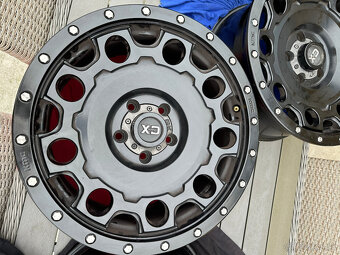 Predam 5ks 18" offroad kolies KMC XD pre JEEP roztec 5x127 - 4