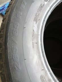 Predám 4 ks pneu MICHELIN 265/65 R17  M+S - 4