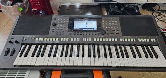 Yamaha psr s770 - 4