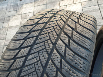 255/40 R20 Bridgestone Blizzak LM001 - 4